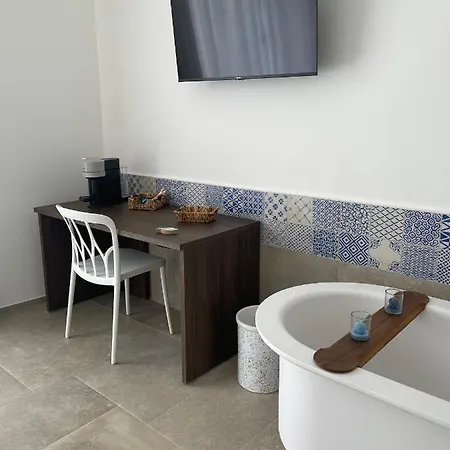 Elementi Luxury House